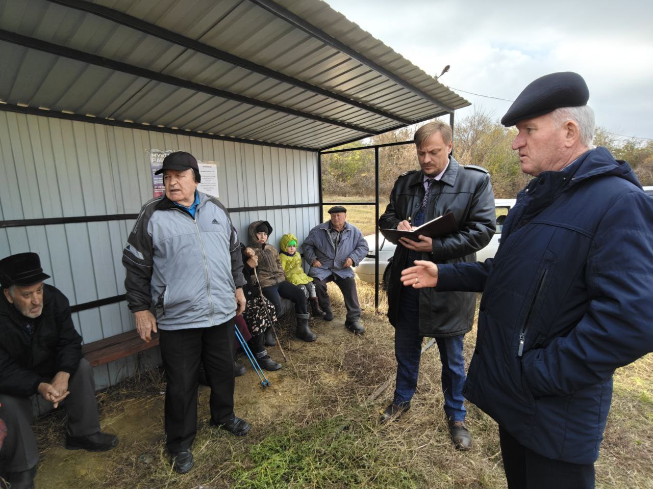 Прием граждан прошел в хуторе Горюшкин.