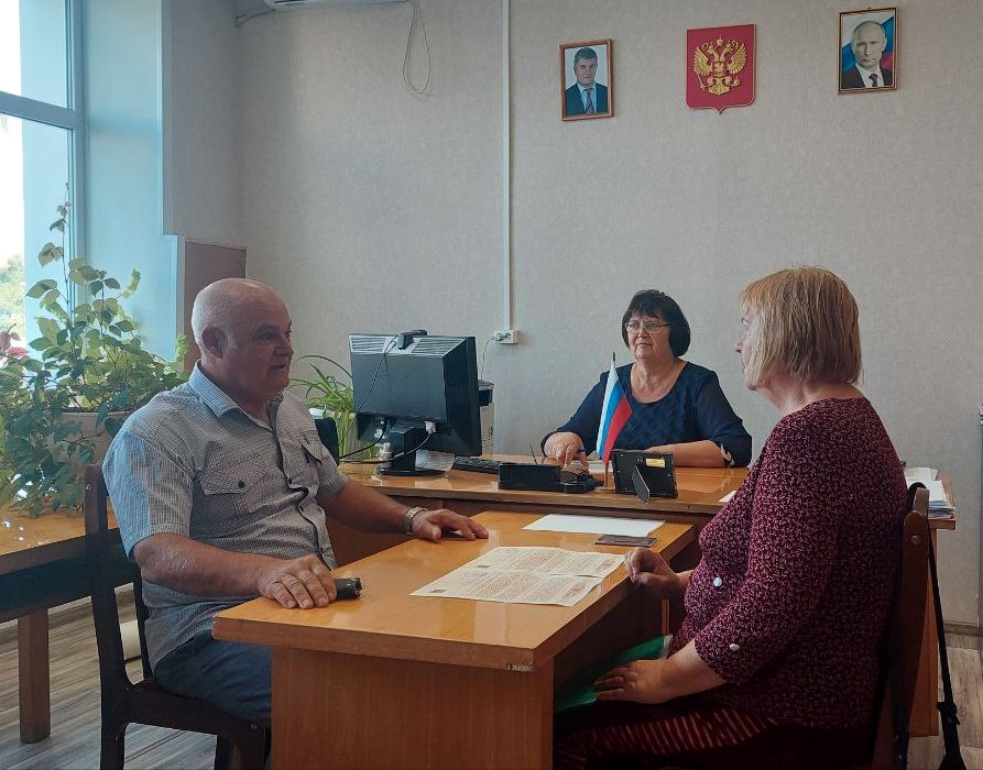 Прием граждан в общественной приемной Губернатора Воронежской области.