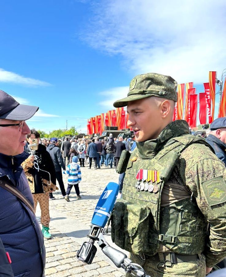 Наш земляк Роман Лобов – Герой спецоперации на Украине, станет участником парада Победы в Москве..