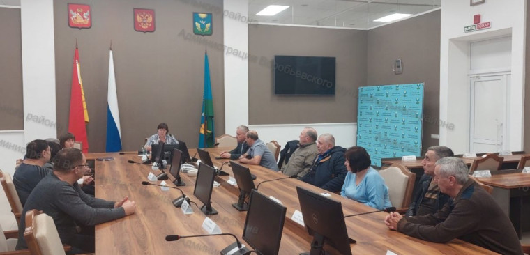 На очередном заседании общественного совета по наградам единогласно было принято решение о присвоении звания «Почетного гражданина Воробьёвского района» Ереминой Вере Прокопьевне. На очередном заседании общественного совета по наградам единогласно было принято решение о присвоении звания «Почетного гражданина Воробьёвского района» Ереминой Вере Прокопьевне.