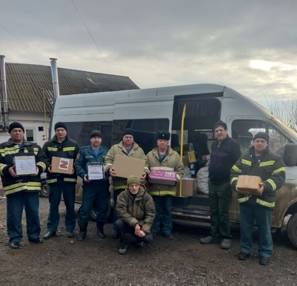 В преддверии Нового года жители Воробьёвского района отправили новую партию гуманитарного груза. В преддверии Нового года жители Воробьёвского района отправили новую партию гуманитарного груза.