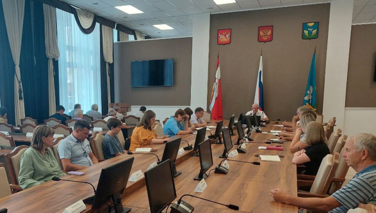Глава района провел еженедельное рабочее совещание. Глава района провел еженедельное рабочее совещание.
